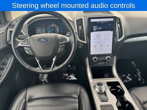 Used 2023 Ford Edge SEL image 19