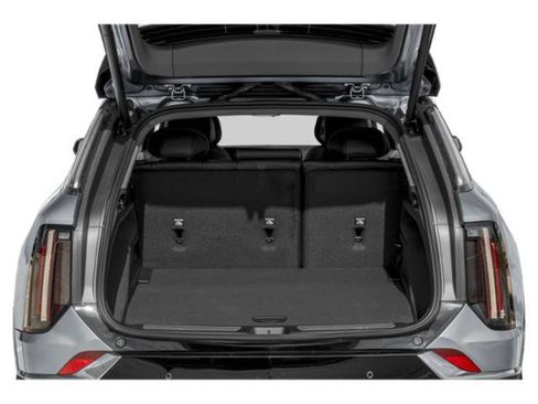 Used 2025 Cadillac Optiq Luxury 2 w/ LPO, Floor Liner Package image 13