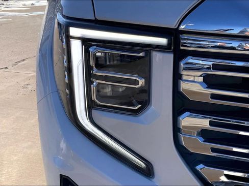 Used 2023 GMC Sierra 1500 Denali w/ Denali Reserve Package image 26