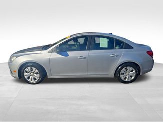 Used 2013 Chevrolet Cruze LS video 2