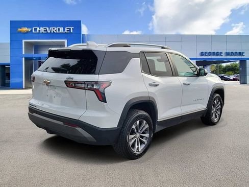 Certified 2025 Chevrolet Equinox LT w/ Convenience Package II AWD/4WD image 4