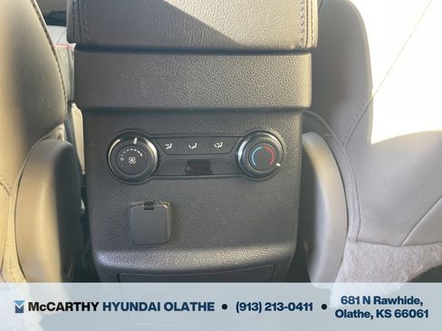 Used 2013 Ford Explorer XLT image 22