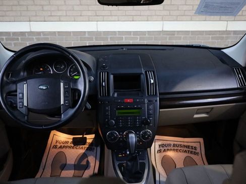 Used 2012 Land Rover LR2 HSE image 29