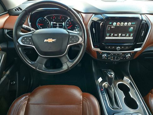 Used 2018 Chevrolet Traverse High Country image 9
