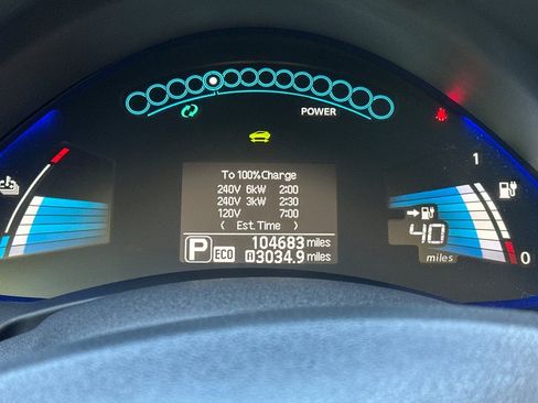 Used 2013 Nissan Leaf S w/ Charger Pkg FWD image 38
