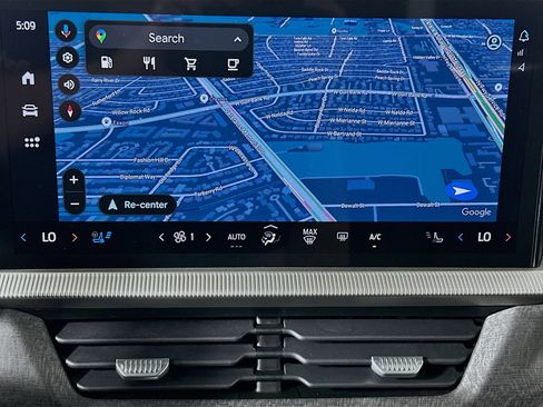 Used 2025 Ford Explorer Platinum w/ LUX Leather Package image 24