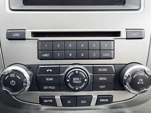 Used 2010 Ford Fusion SE image 10