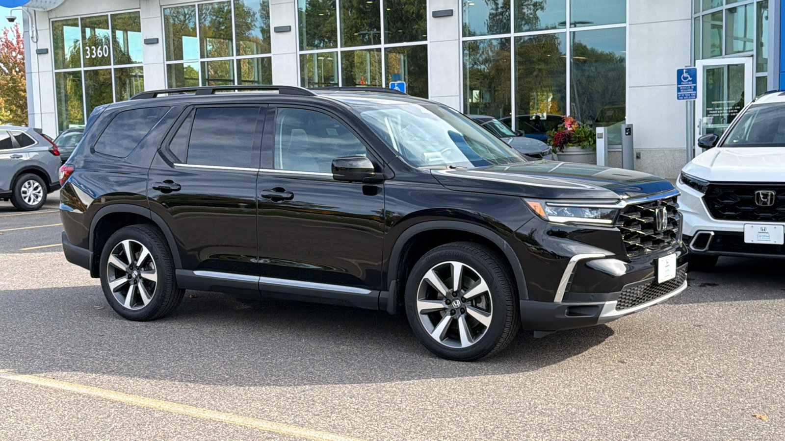 Certified 2023 Honda Pilot Elite image 1