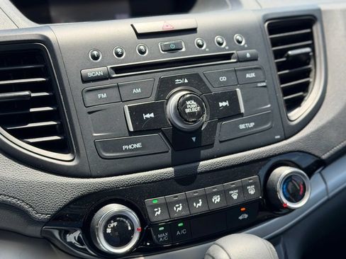 Used 2016 Honda CR-V LX image 17