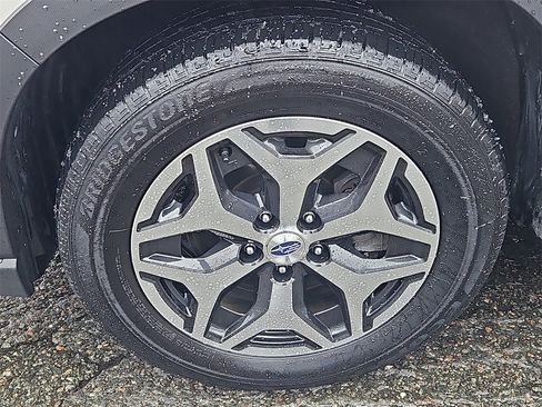Used 2023 Subaru Forester Premium image 7