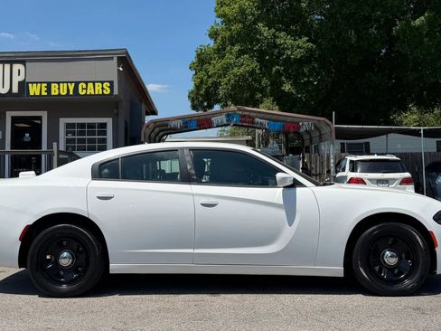 Used 2018 Dodge Charger Police w/ Fleet Safety Group RWD image 7