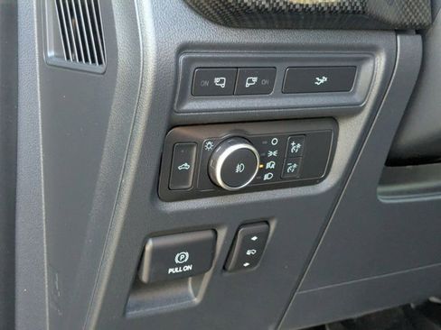 Used 2022 Ford F150 Lariat w/ Equipment Group 502A High image 11