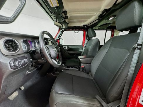 Used 2018 Jeep Wrangler Unlimited Sport S AWD/4WD image 21