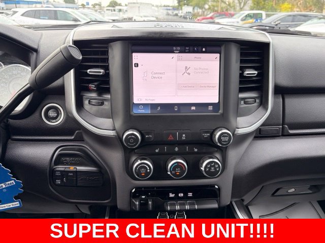 Used 2024 RAM 3500 Big Horn AWD/4WD image 23