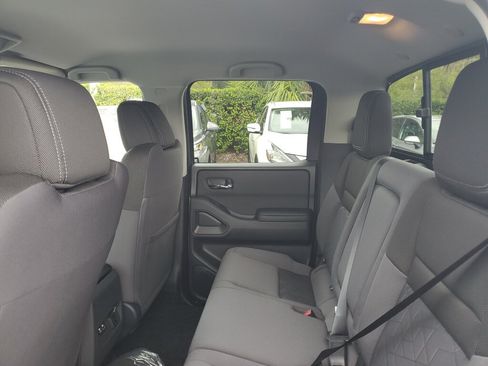 New 2026 Nissan Frontier SV w/ SV Convenience Package RWD image 8