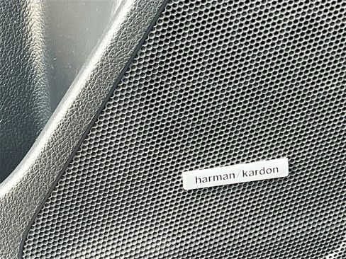 Used 2016 Subaru Forester 2.5i Touring image 18