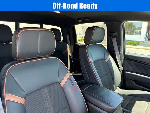 Used 2024 GMC Canyon AT4 w/ Canyon Safety Plus Package AWD/4WD image 9