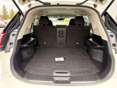 Used 2020 Nissan Rogue SV AWD/4WD image 26