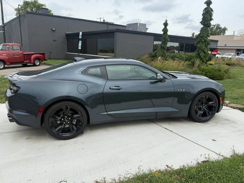 Used 2022 Chevrolet Camaro LT w/ RS Package RWD image 7