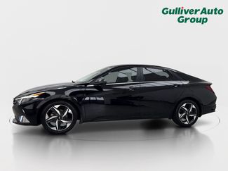 Used 2022 Hyundai Elantra Limited FWD video 2