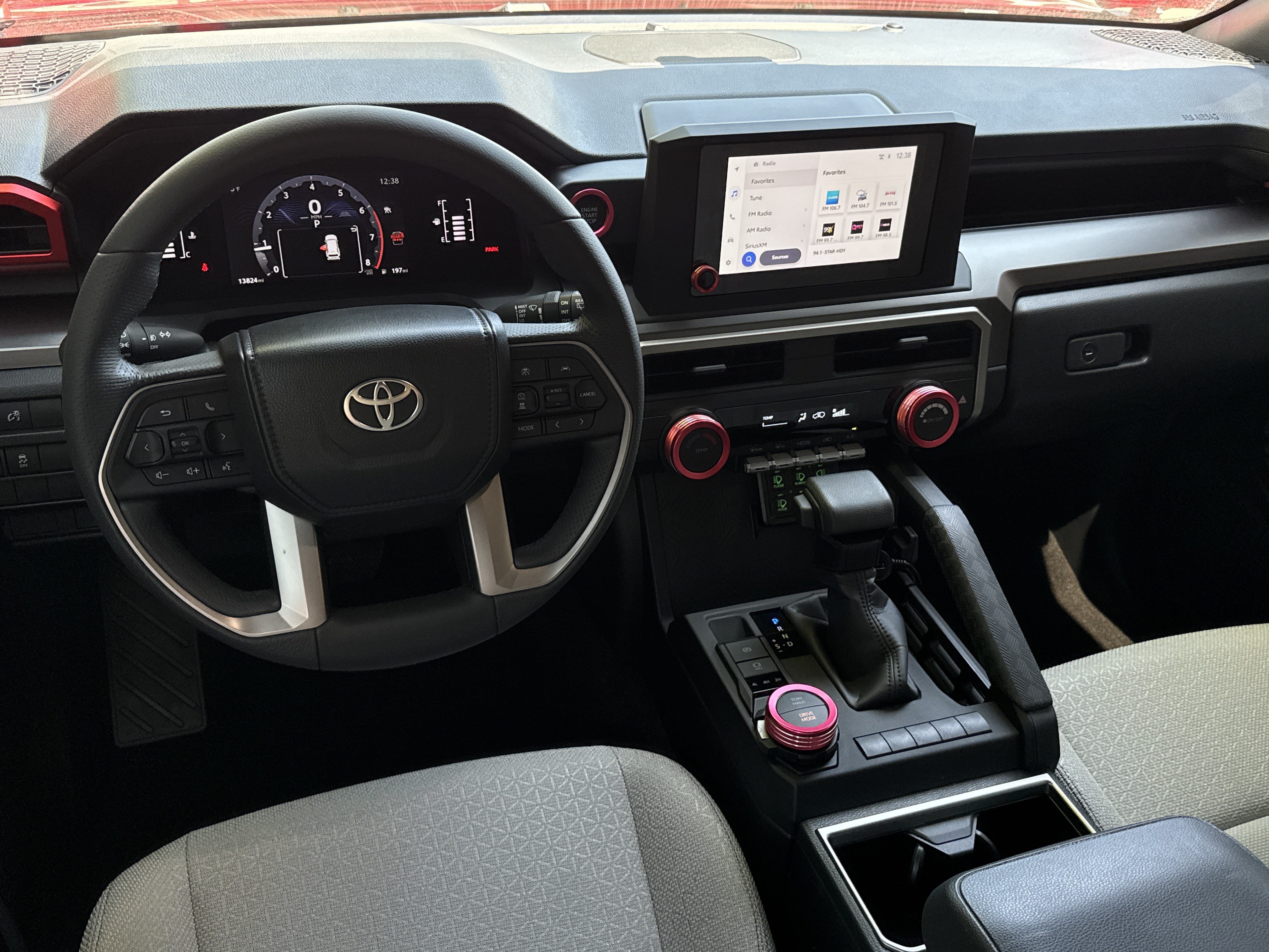Used 2025 Toyota 4Runner SR5 AWD/4WD image 20