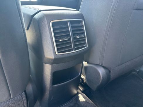 Used 2025 Kia Sportage LX AWD/4WD image 23