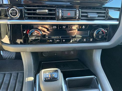 Certified 2024 Nissan Pathfinder SL w/ SL Premium Package image 19