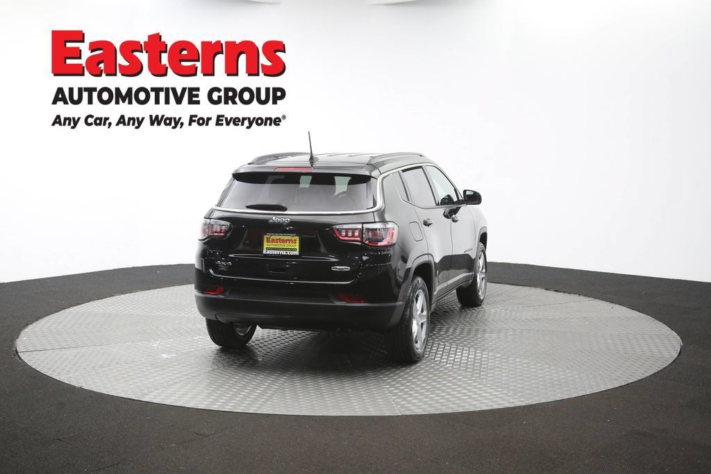 Used 2023 Jeep Compass Latitude AWD/4WD image 43