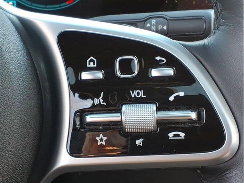 Certified 2022 Mercedes-Benz GLB 250 4MATIC image 26