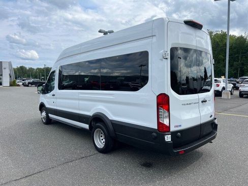 Used 2024 Ford Transit 350 XLT RWD image 5