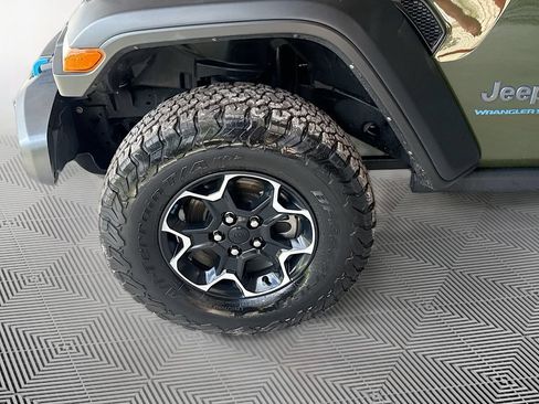 Used 2023 Jeep Wrangler Unlimited Rubicon 4xe w/ Cold Weather Group AWD/4WD image 35