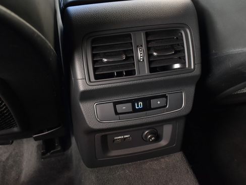 Used 2023 Audi SQ5 Premium Plus w/ Premium Plus Package AWD/4WD image 22