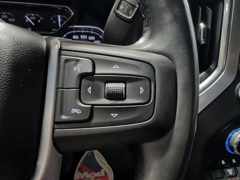 Used 2023 GMC Sierra 2500 SLT w/ SLT Premium Package image 10