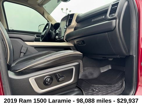 Used 2019 RAM 1500 Laramie image 25