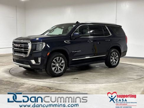 Used 2021 GMC Yukon SLT w/ SLT Premium Package AWD/4WD image 1