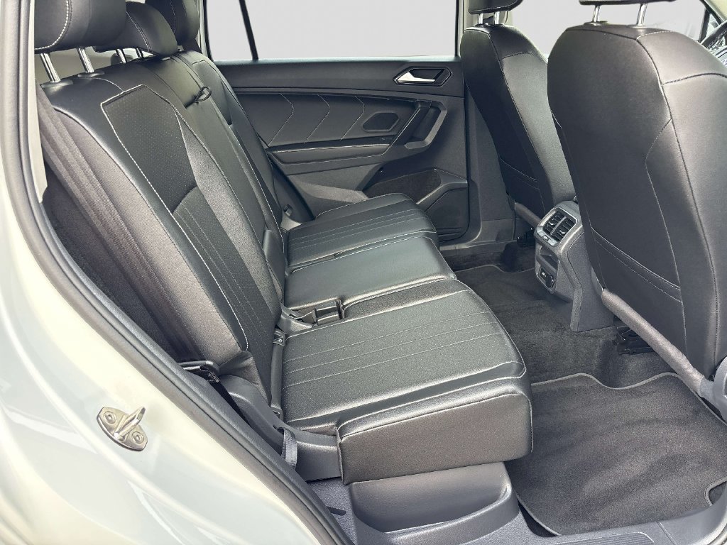Certified 2023 Volkswagen Tiguan SE AWD/4WD image 15