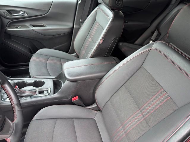 Certified 2024 Chevrolet Equinox RS w/ LPO, Floor Liner Package AWD/4WD image 6