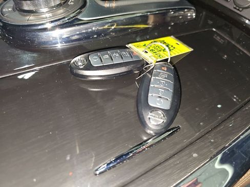 Used 2019 Nissan Armada Platinum w/ Captain's Chairs Package image 19