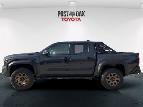 New 2026 Toyota Tacoma 4x4 Double Cab Hybrid image 4