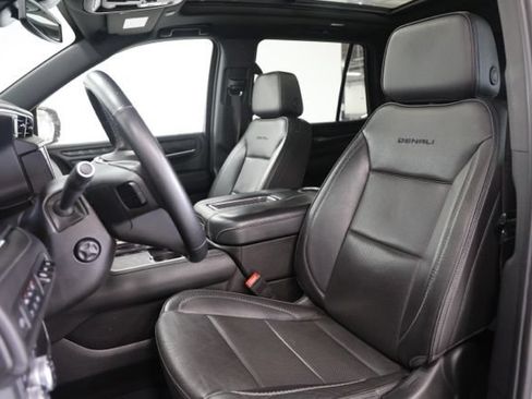 Used 2023 GMC Yukon Denali AWD/4WD image 18