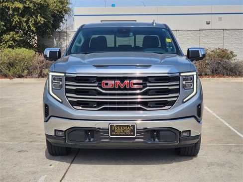 Used 2023 GMC Sierra 1500 SLT image 2
