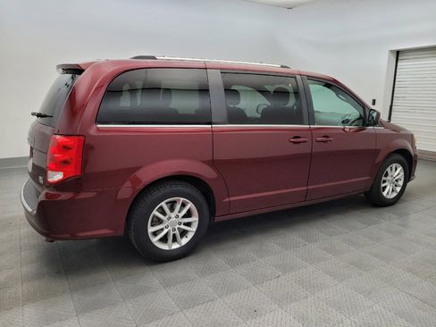 Used 2019 Dodge Grand Caravan SXT FWD image 10