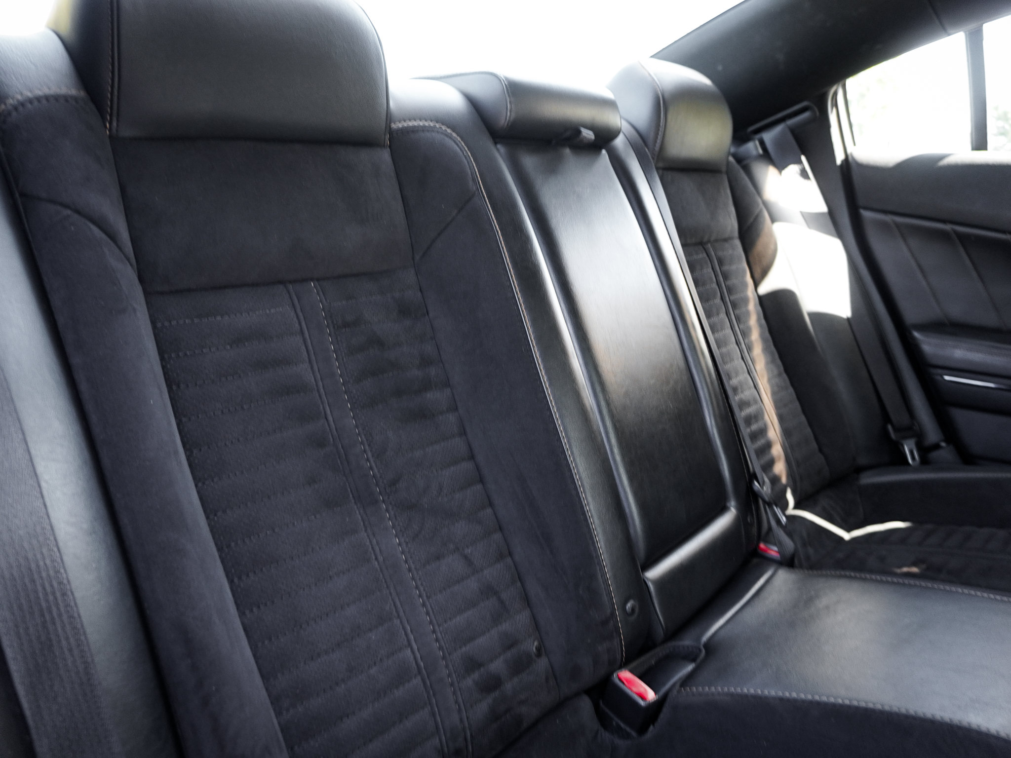 Used 2018 Dodge Charger R/T RWD image 34