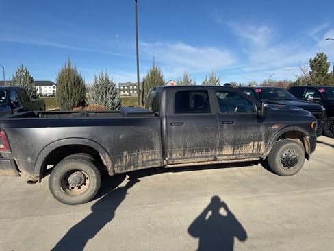 Used 2023 RAM 3500 Limited image 2