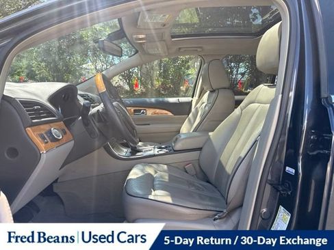 Used 2014 Lincoln MKX AWD w/ Equipment Group 102A image 13