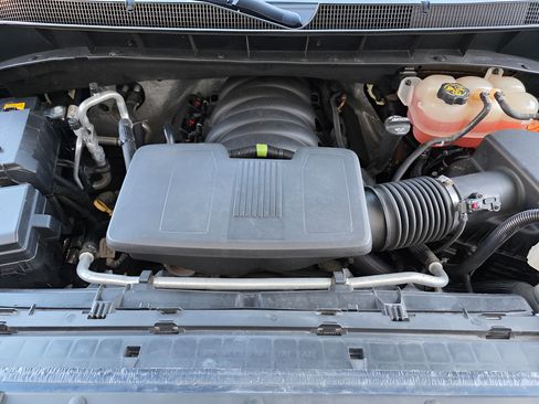 Used 2020 Chevrolet Silverado 1500 LTZ w/ LTZ Plus Package AWD/4WD image 11
