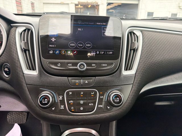 Used 2023 Chevrolet Malibu LT FWD image 18