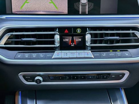 Used 2022 BMW X5 sDrive40i w/ Premium Package RWD image 35