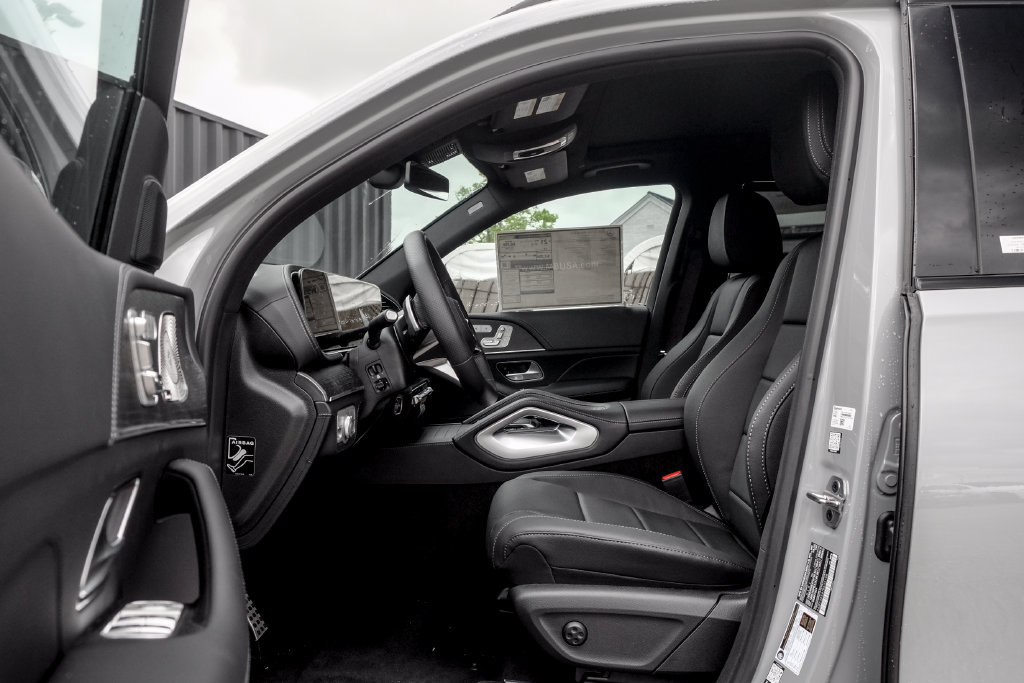Used 2026 Mercedes-Benz GLS 450 4MATIC image 11