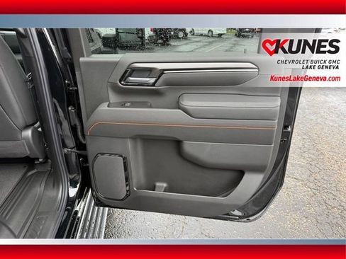 New 2026 GMC Sierra 2500 AT4 w/ AT4 Premium Plus Package image 17